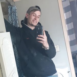 Meet your Posher, Casey